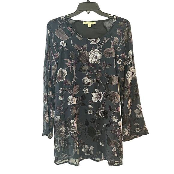 Staring At Stars‎ Anthropologie Burnout Velvet Bell Sleeve Floral Shift Dress XS - Picture 1 of 9